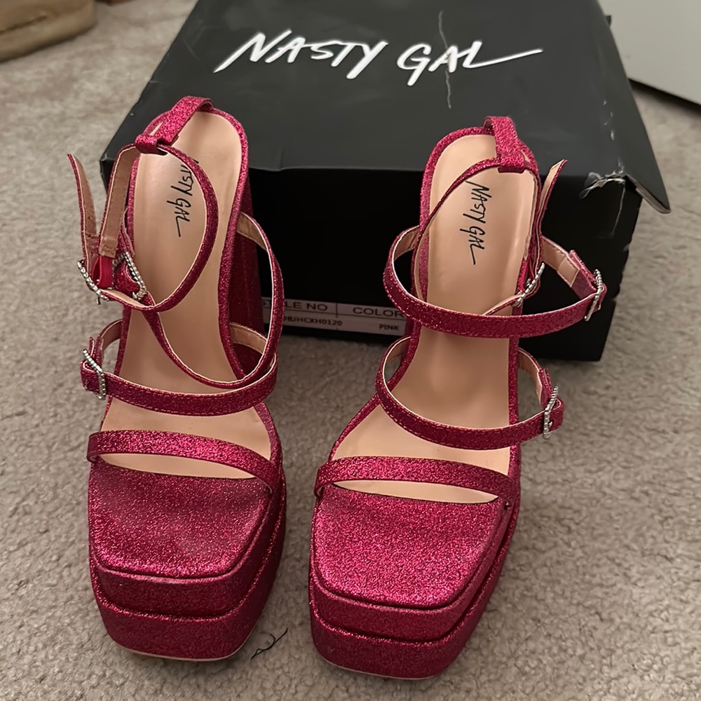 Glitter Strappy Platform Heel